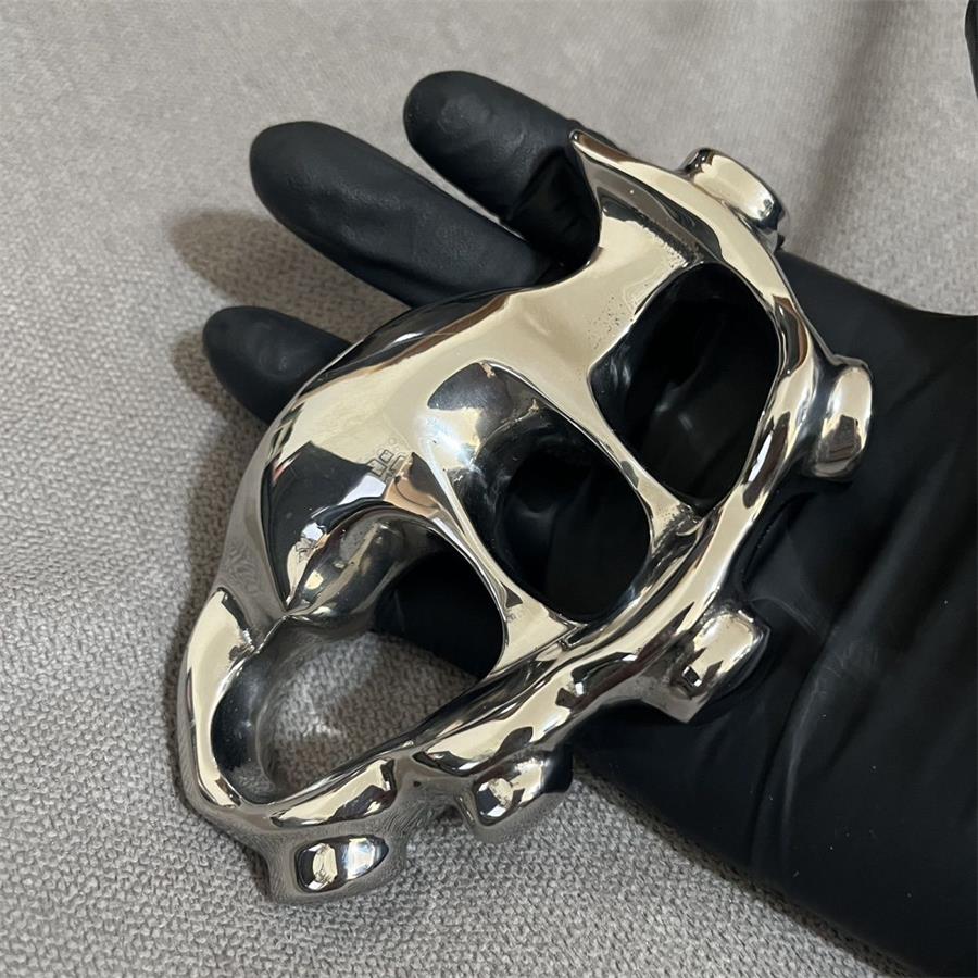 Alien Right Hand Knuckle Duster Boxing Broken Window Protective Gear - Image 3