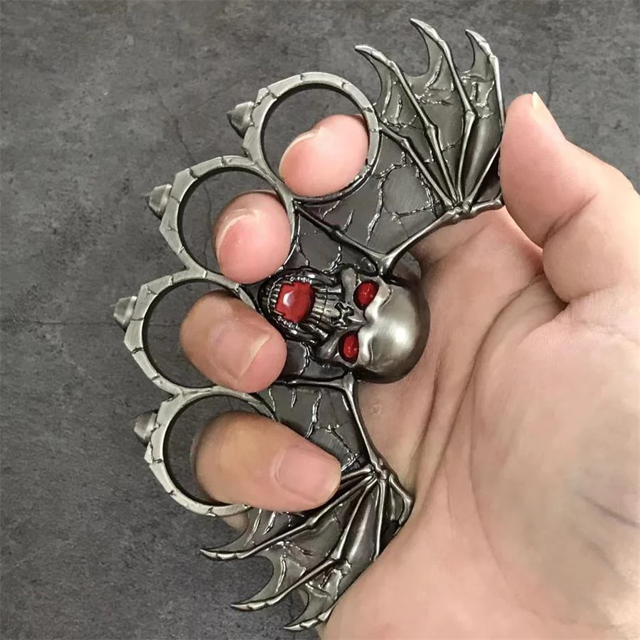 Bat Knuckle Duster Self Defense Gear - Image 5