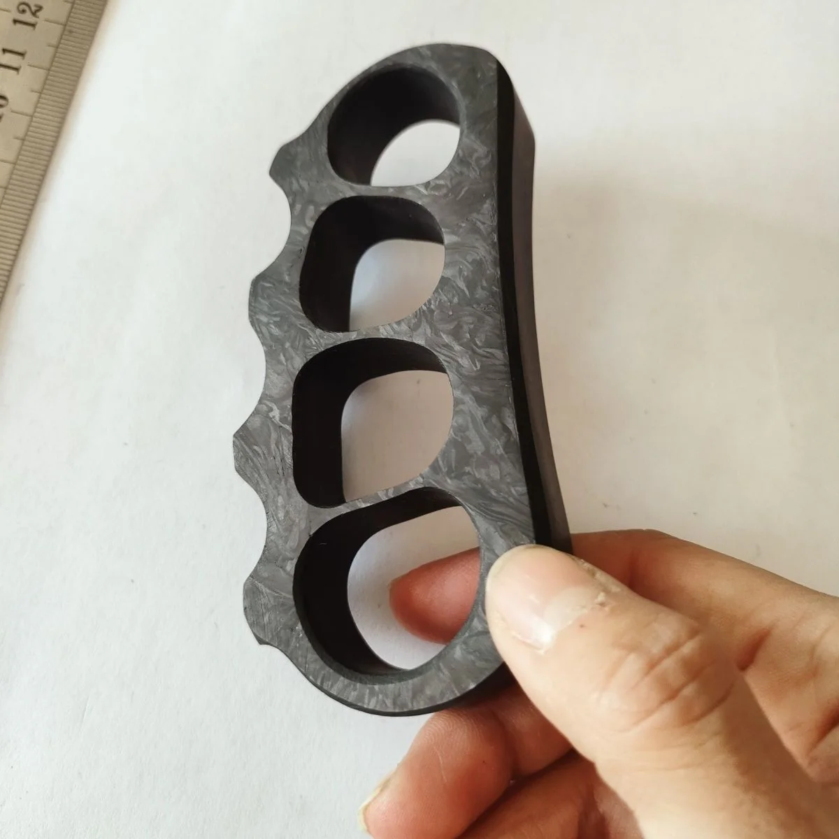 Carbon Fiber Knuckle Duster Boxing Four Finger Buckle Defense Window Breaker Outdoor EDC Tool - Image 5