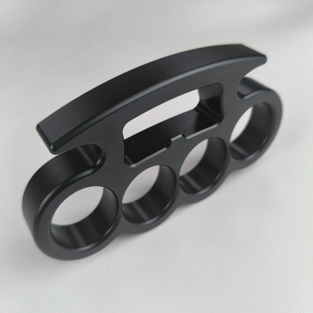 Classic Knuckle Duster Bottle-opening Self-defense Protective Gear - Image 4