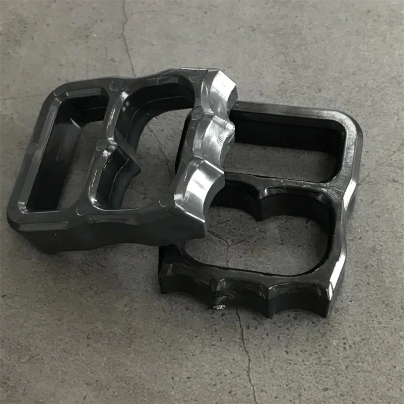 Compact Guardian: Two-Finger Knuckle Duster for Swift Self-Defense - Image 2