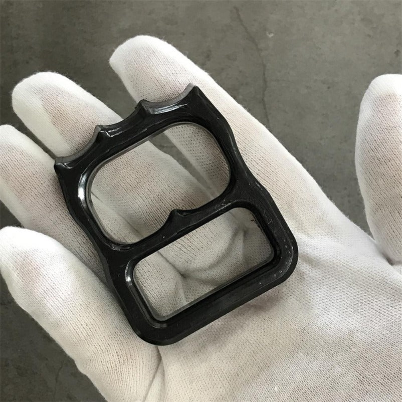 Compact Guardian: Two-Finger Knuckle Duster for Swift Self-Defense - Image 7