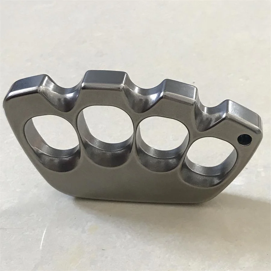 Creative Style Big Finger Hole Titanium Knuckle Dusters - Image 4