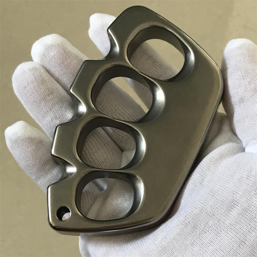 Creative Style Big Finger Hole Titanium Knuckle Dusters - Image 8