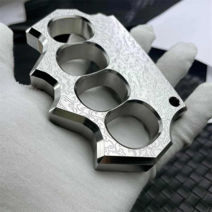 Engraved Pattern Knuckle Duster Sturdy Steel EDC Tool - Image 11