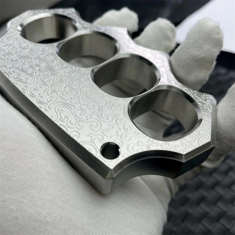 Engraved Pattern Knuckle Duster Sturdy Steel EDC Tool - Image 13