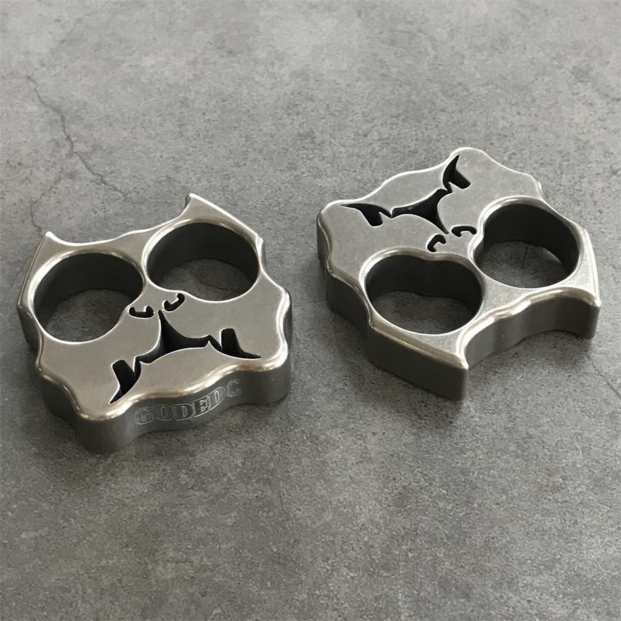 GODEDC Solid TC21 Titanium Alloy Dog Knuckle Duster - Image 10