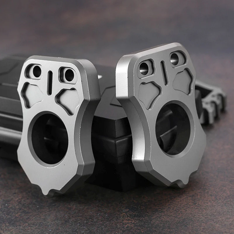 Guardian - Broken Windows Knuckle Duster - Image 7