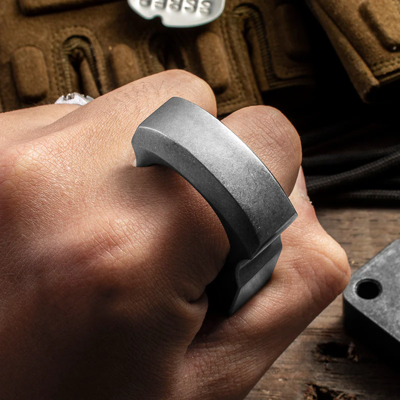 High Quality Steel Self Defense Metal Knuckle Duster Finger Tiger Female Anti Wolf Outdoor Camping Pocket EDC Tool - Image 9