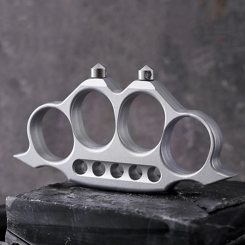 Knuckle Duster Self-defense Window Breaking Gear - Image 8