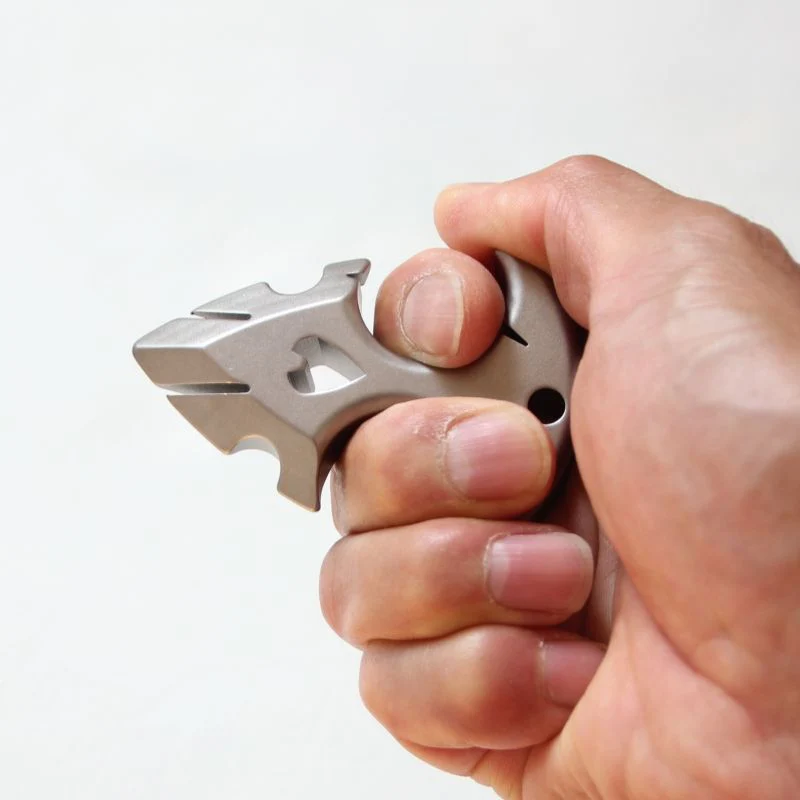 Mini Titanium Knuckle Duster Self Defense Broken Window EDC Tool - Image 2