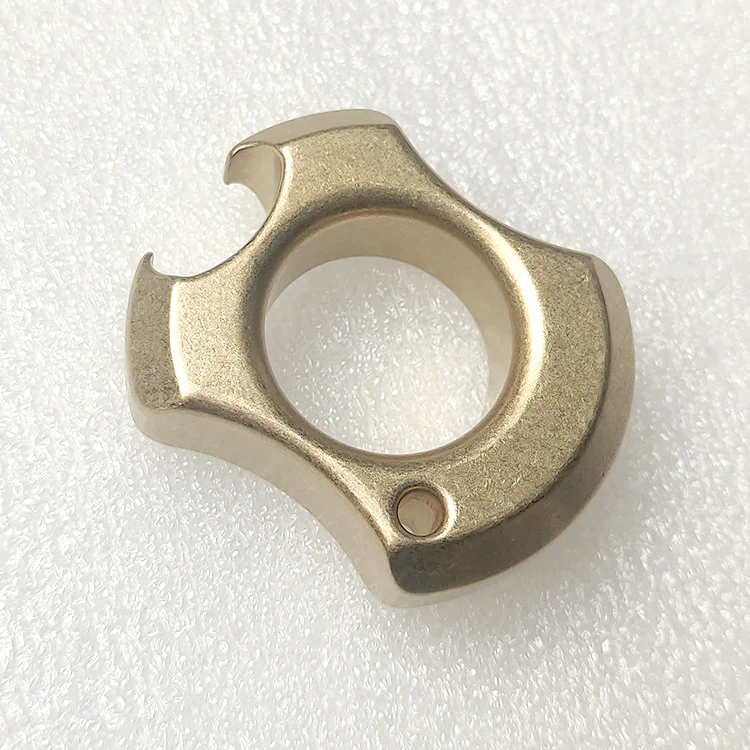 Multi-style Bottle Opening Brass Knuckle Duster - Image 7