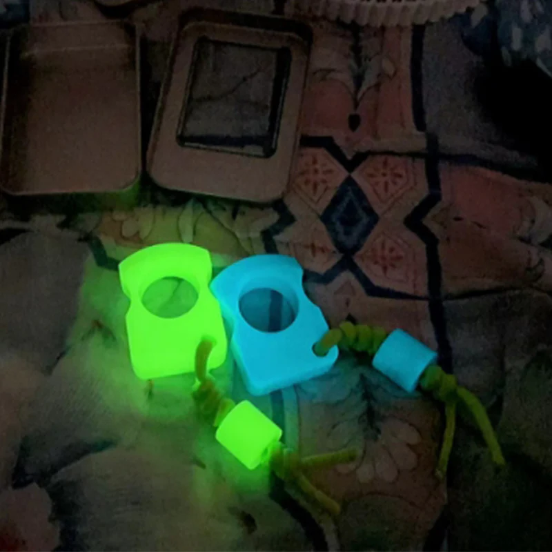 Non-metallic Fluorescent Knuckle Duster - Image 2