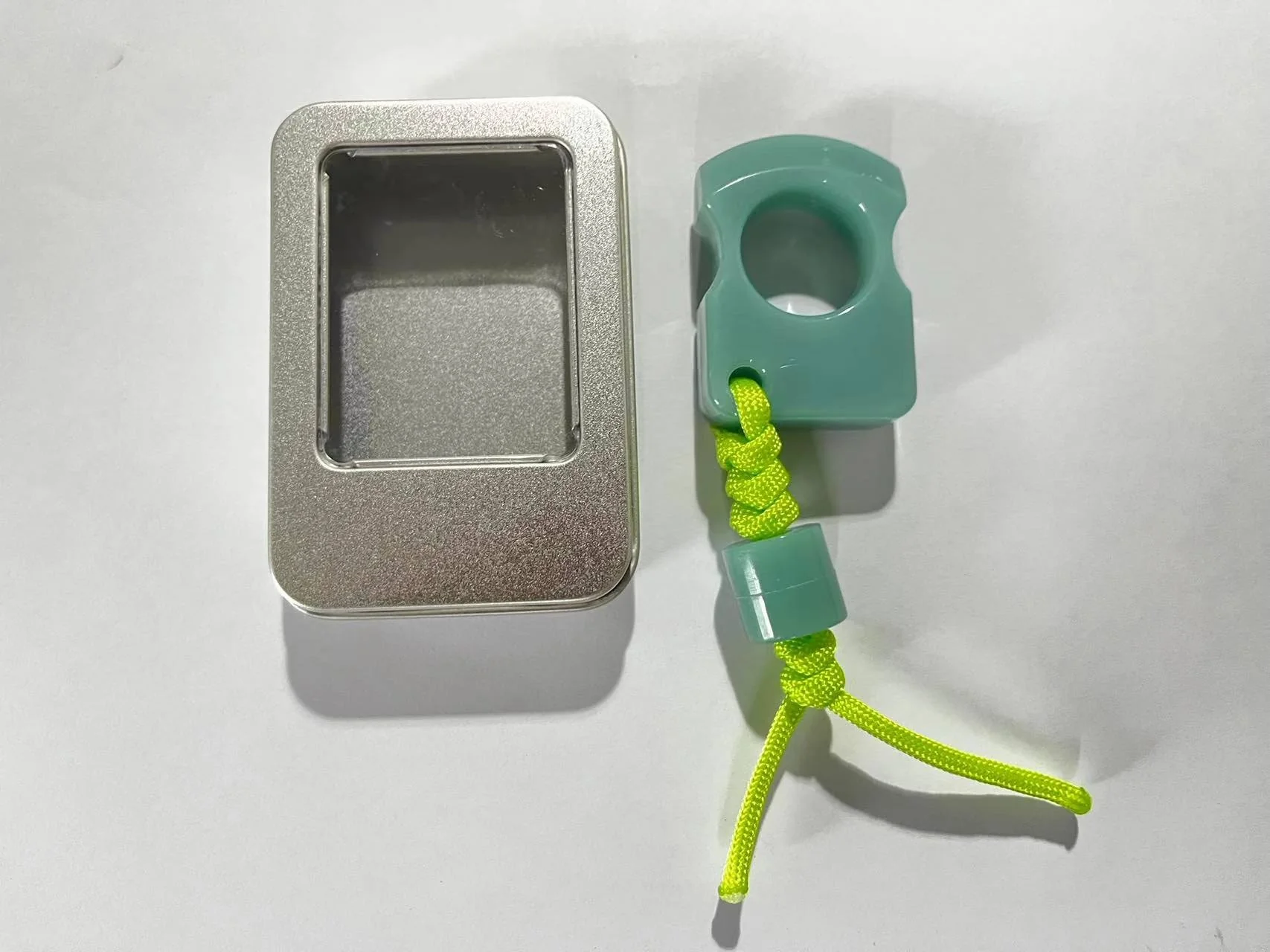 Non-metallic Fluorescent Knuckle Duster - Image 8