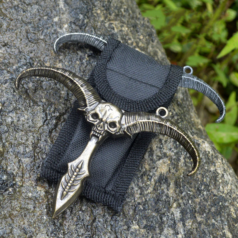 Outdoor Self-defense Knuckle Duster Travel Broken Window Survival Hammer with The Car Boxing Finger Tiger Charm Keychain - Image 7