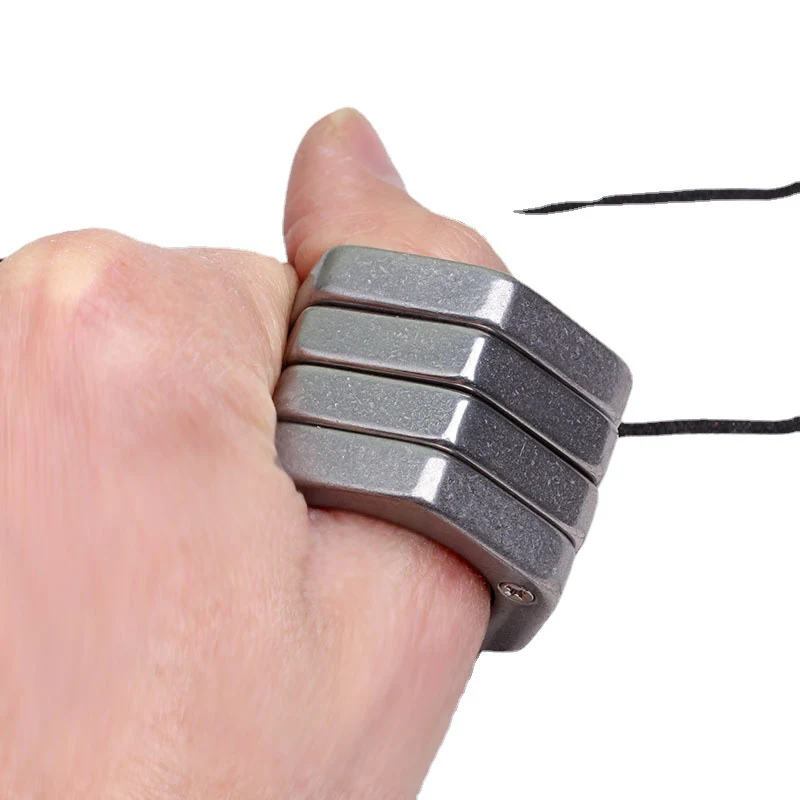 Removable Portable Metal Knuckle Duster Finger Buckle Defense Boxing Broken Window Tool Boxing Protective Gear - Image 5