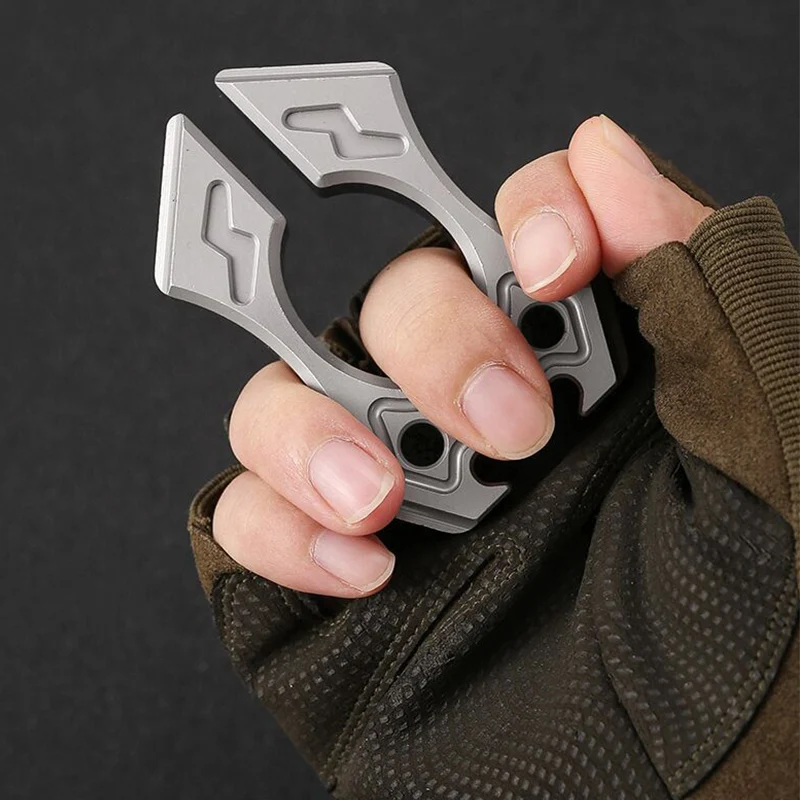 Shocking Thunder - Open Bottle Knuckle Duster - Image 2