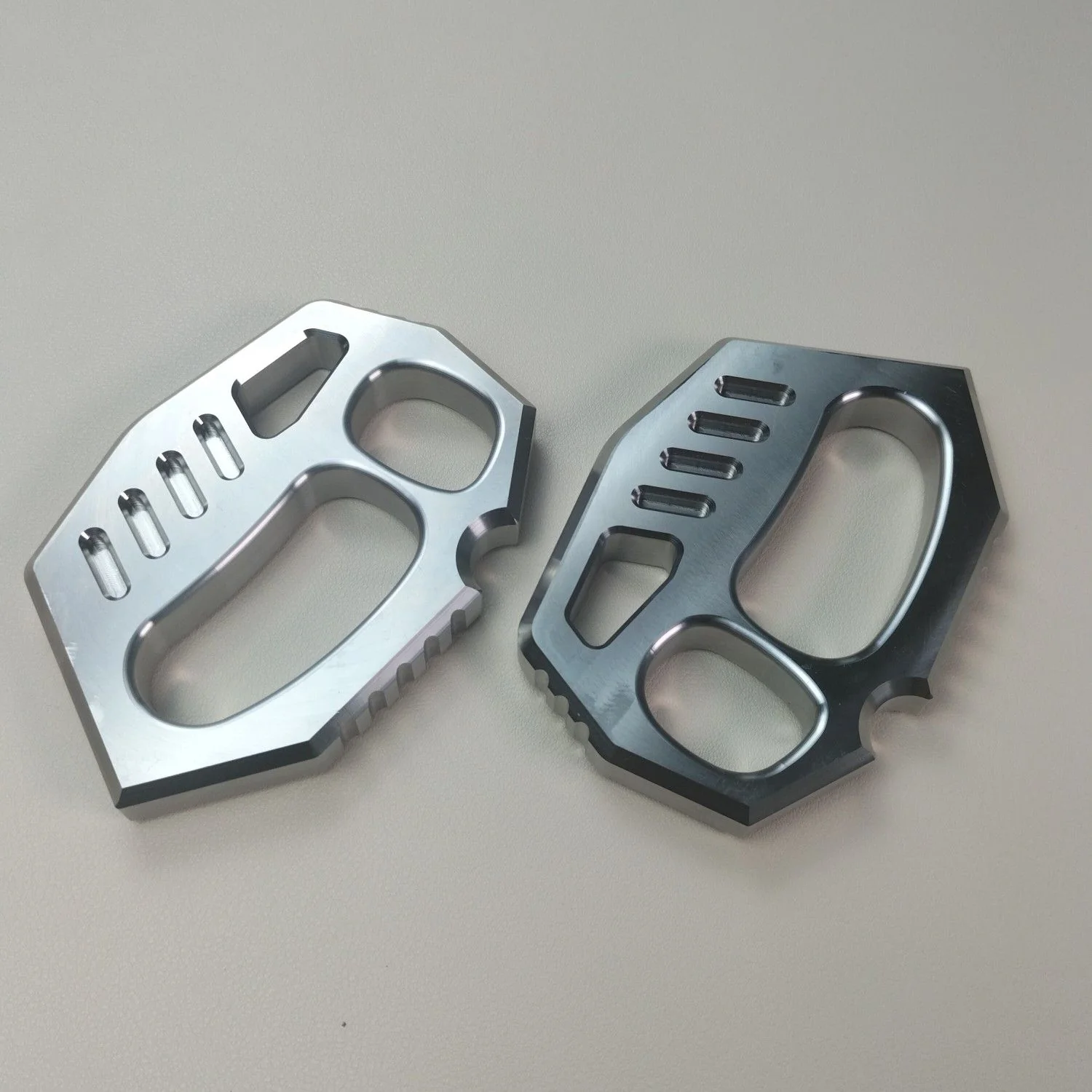 Solid 304 Stainless Steel Knuckle Duster Finger Buckle Self Defense Window Breaking EDC Tool Boxing Training Combat Guards - Image 4