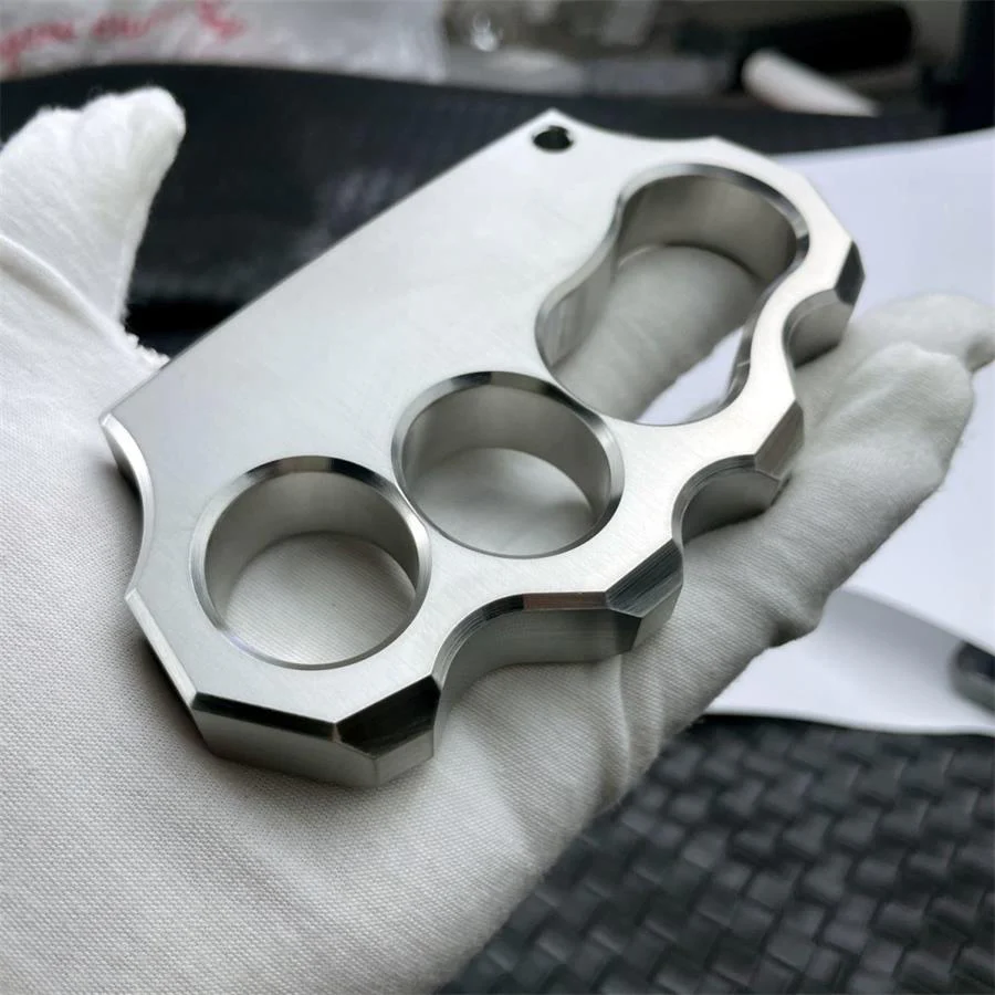 Solid Steel Knuckle Duster Outdoor Self-defense EDC Tool - Image 3