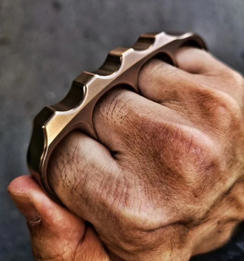 Solid Sturdy Knuckle Duster Boxing Self Defense Four Finger Buckle Window Breaker Outdoor Camping EDC Tool - Image 10