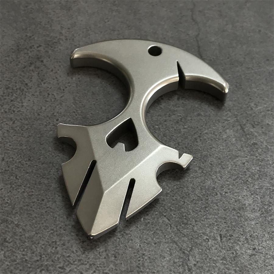 TC21 Titanium Knuckle Duster Broken Window Decoration - Image 10