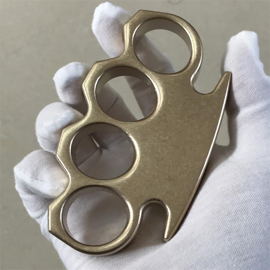 The KING Stonewashed Classic Brass Knuckle Duster - Image 5