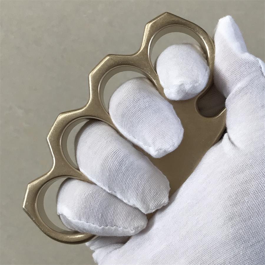 The KING Stonewashed Classic Brass Knuckle Duster - Image 7