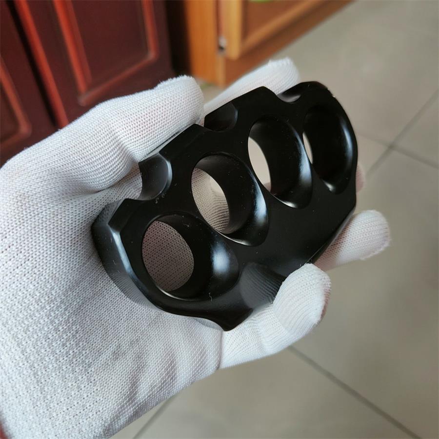 Thickened Classic Bakelite Knuckle Duster - Image 4