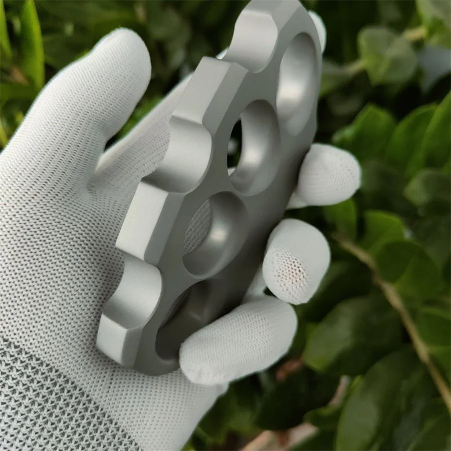 Titanium Alloy Classic Knuckle Duster - Image 3