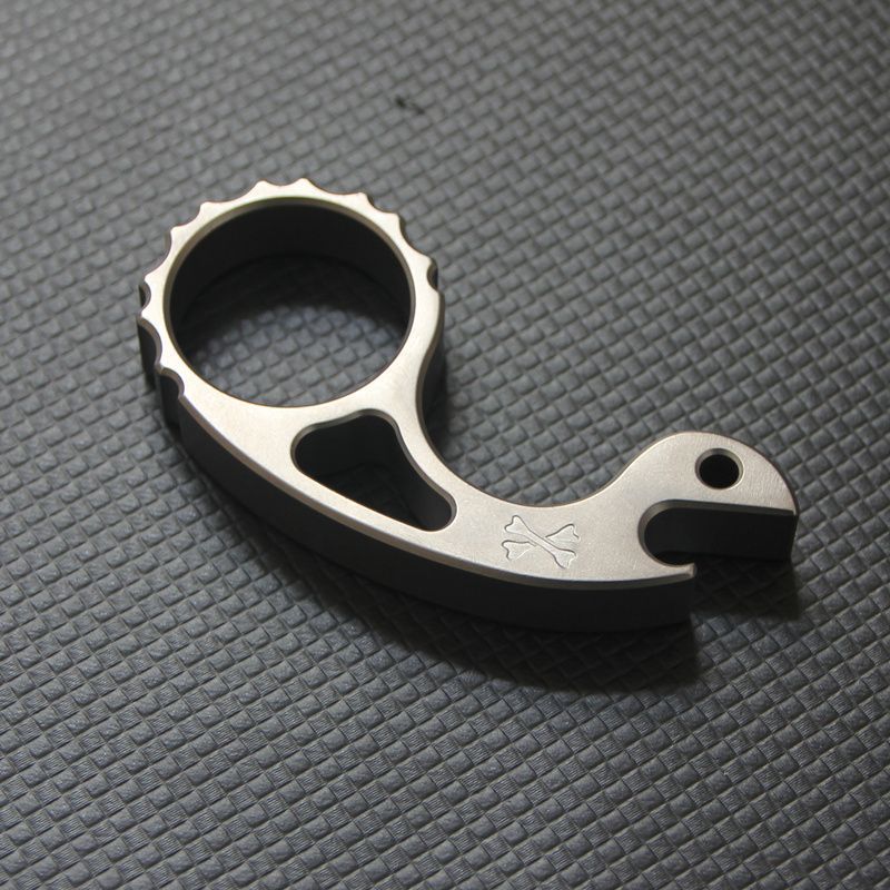 Titanium Alloy Snail Knuckle Duster Multi-function EDC Tool - Image 6