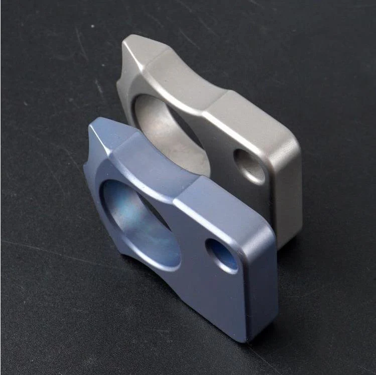 Titanium Knuckle Duster Tiger Finger Self Defense Self Defense Boxing Fighting Finger Buckle Window Breaker EDC Tool - Image 4